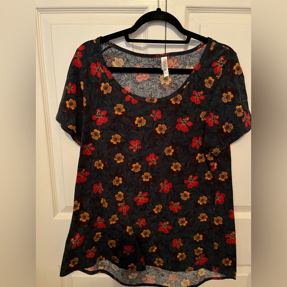 Lularoe shirt